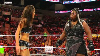 Raw: Kelly Kelly vs. Brie Bella