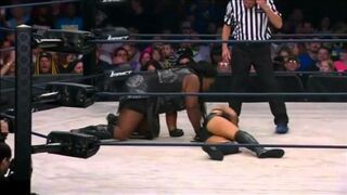 TNA Bound For Glory: Gail Kim vs Awesome Kong
